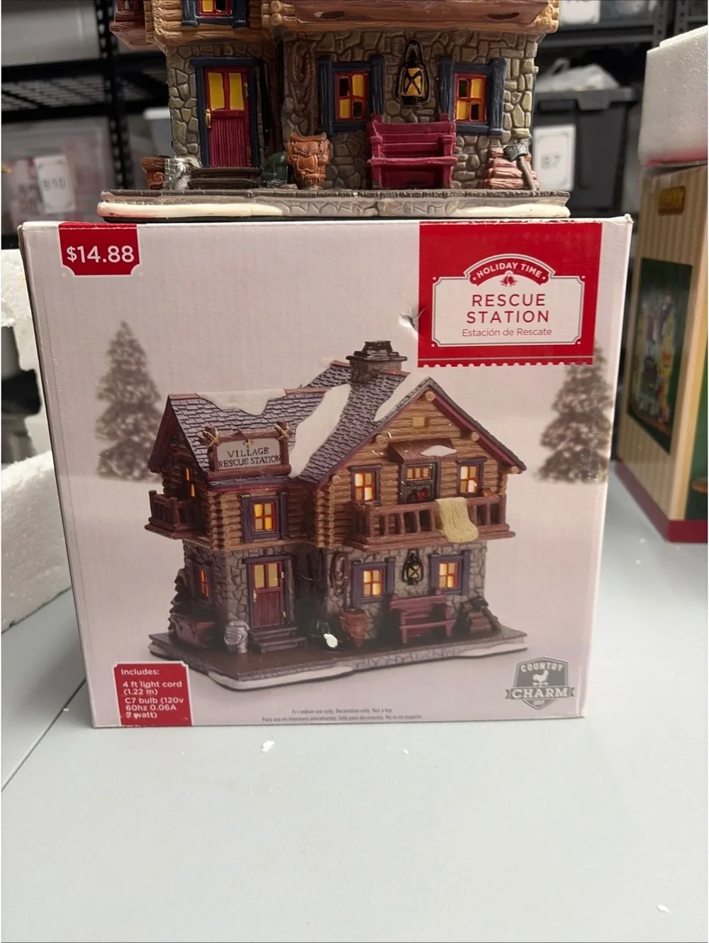 Holiday Time Rescue Station Country charm 2017 NO LIGHT